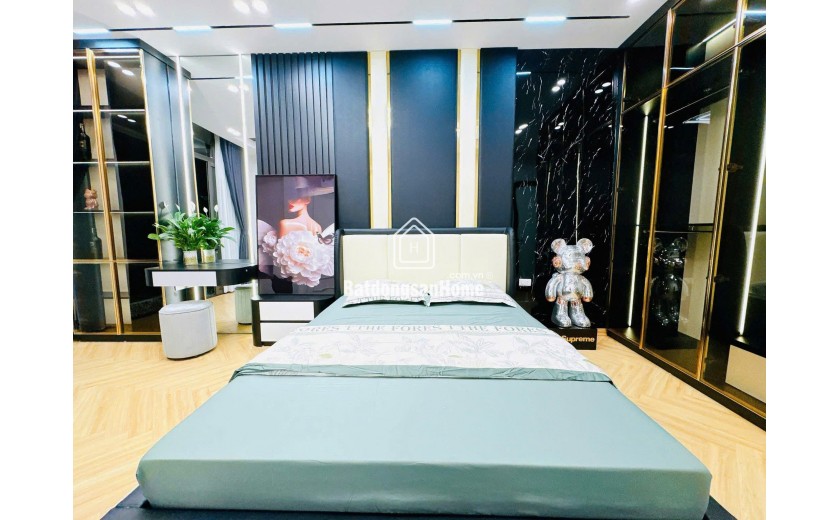 TRẦN DUY HƯNG - 6 TẦNG THANG MÁY - NGÕ THÔNG Dt  45m2 mặt tiền 3.5m Giá 16.98 tỷ