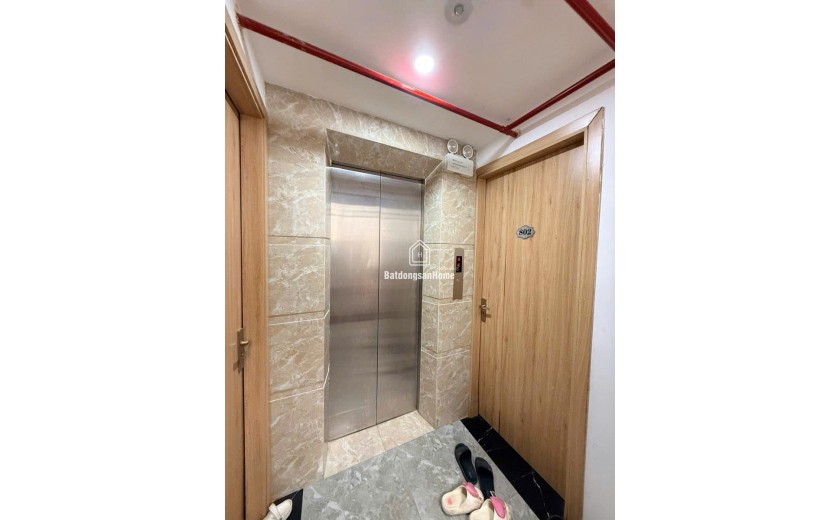 CCMN THỊNH QUANG 28P KHÉP KÍN - 130TR/THÁNG - 81m2 8 tầng mặt tiền 6m Giá 29.5 tỷ