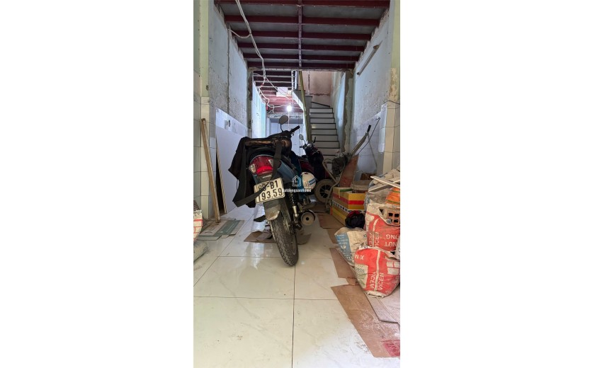 Bán Nhà Quận 3 - Cách Mạng Tháng 8 - 3PN - 33M2 - Không Quy Hoạch - Nhỉnh 4 Tỷ