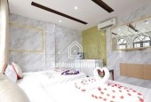 Bán khách sạn Loseby Sơn Trà 9 tầng 95m2 giá 36,5 tỷ sát biển Mỹ Khê view pháo hoa