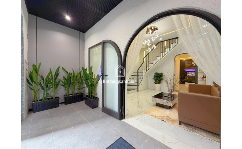 Nhà Điện Biên Phủ 56m2, 2 tầng, 3PN, gần CV 29/3, giá 4,5 tỷ