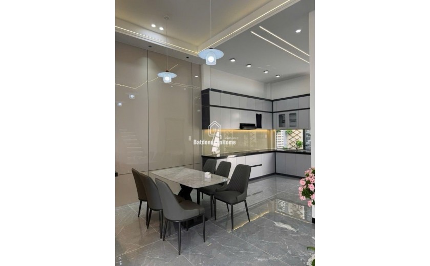 Bán Biêt Thư Đông Thạnh Hóc Môn 6.8 x15 giá 6,2 tỷ