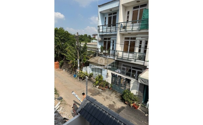 Bán Biêt Thư Đông Thạnh Hóc Môn 6.8 x15 giá 6,2 tỷ