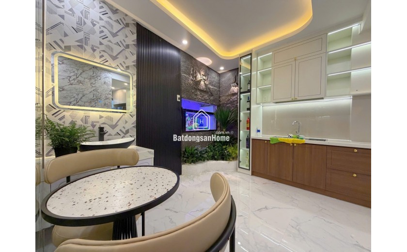 Nhà Điện Biên Phủ 56m2, 2 tầng, 3PN, gần CV 29/3, giá 4,5 tỷ