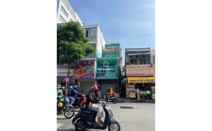 * Căn góc mặt tiền 4 Tầng Ngay Nguyễn Biểu-Trần Hưng Đạo 4,5X21  25.2 TỶ Còn TL