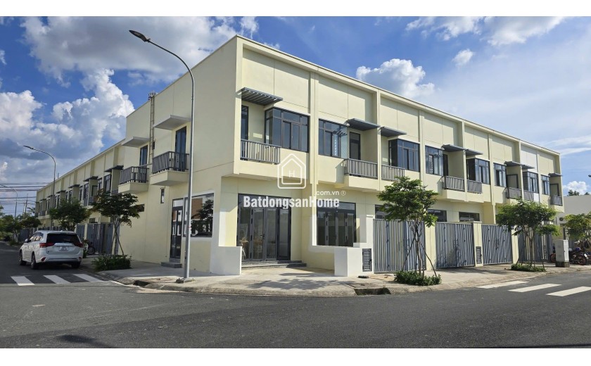 GIÁ NHÀ THUÊ – SỞ HỮU NHÀ PHỐ THẬT - LỜI GIẢI AN CƯ CHO GIA ĐÌNH TRẺ