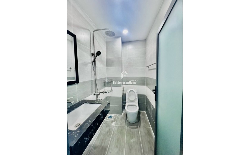 Bán nhà đường số 9, Phường Linh Tây,Thủ Đức, TP HCM, DT 53m2, 4 tầng. Giá 5,69 tỷ, sổ hồng. Liên hệ 0933125879.