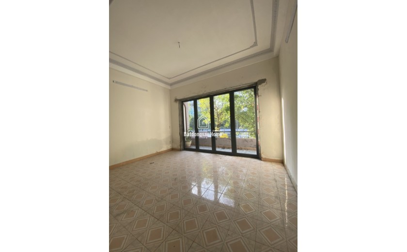 Nhà 4 tầng MT Nguyễn Tất Thành 125m² view biển Hải Châu giá 19.5 tỷ