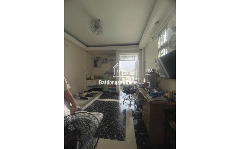 LÔ GÓC 2 MẶT TIỀN 5 Tầng 5Pn (4x18) Lạc Long Quân Quận11 CHỈ 11 TỶ NHỈNH Vào ở ngay.