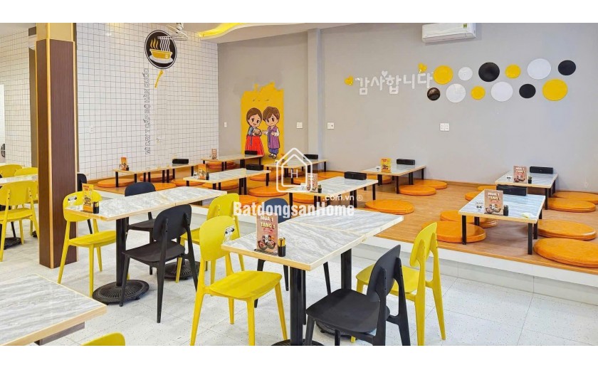 Sang nhượng quán mì cay đã có thương hiệu đang hoạt động tốt