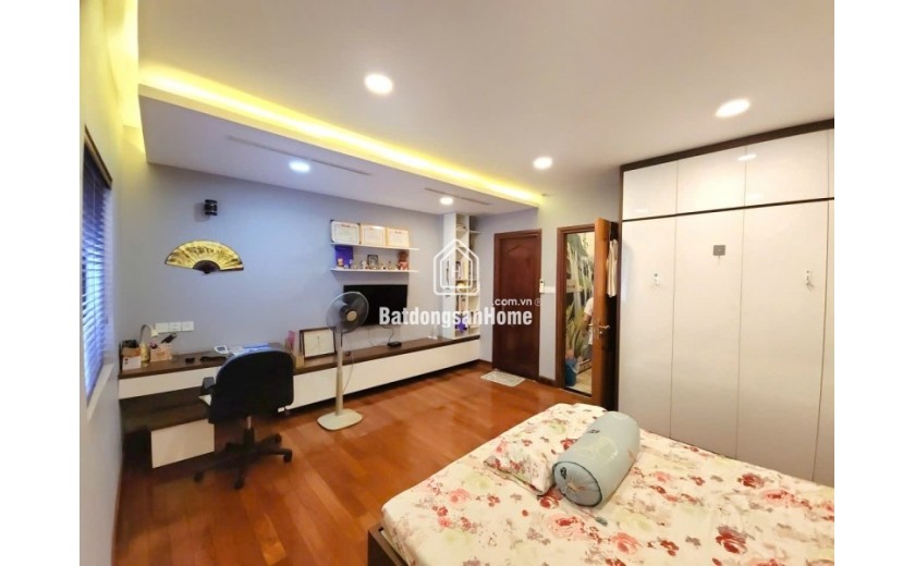 Bán nhà mặt phố đường Số 12, Trường Thọ, Thủ Đức, HCM - Diện tích 112m2, 3 tầng, sổ hồng, Giá 14,35 tỷ