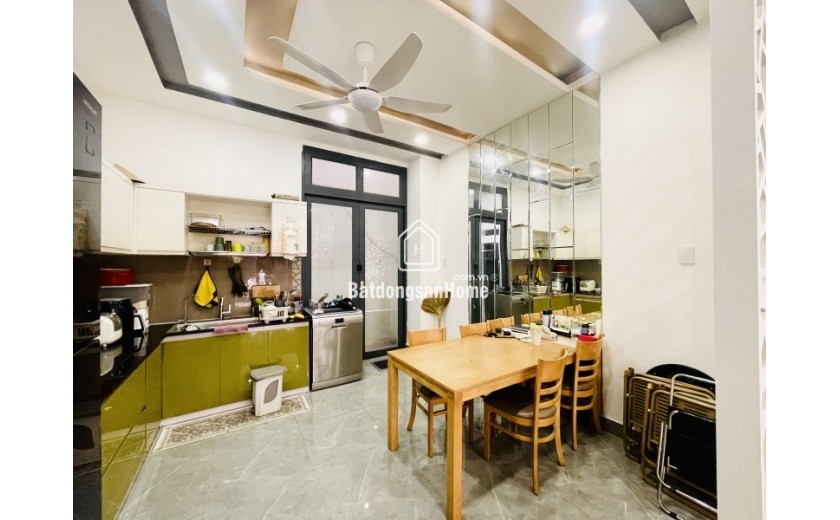 Bán nhà đường số 50, DT  81m2, 4 tầng, Phường Hiệp Bình Chánh, Thủ Đức, TP HCM - Giá 7,49 tỷ, Sổ Hồng. Liên hệ: 0933125879.