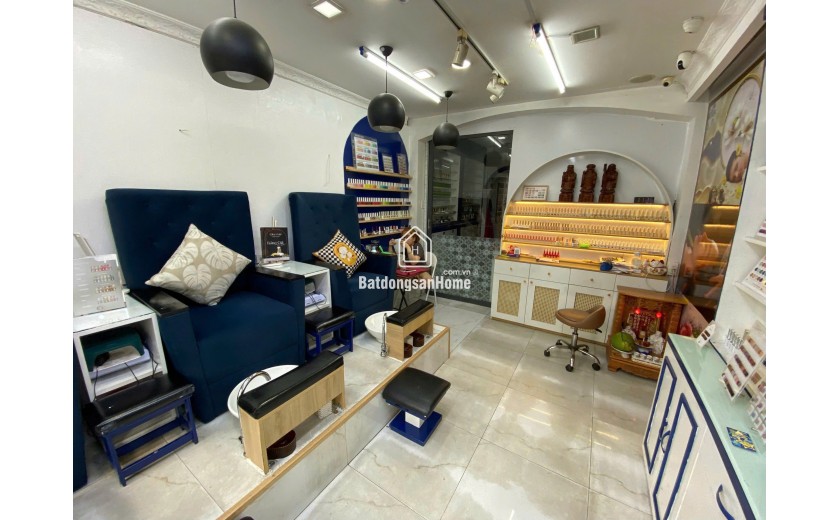 Sang Tiệm Q10 ( chuẩn bị làm tết luôn ) 212 Ngô Quyền, phường 8, quận 10