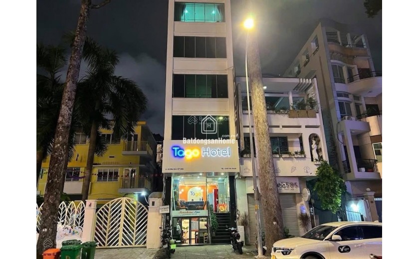 Khách sạn Mặt Tiền  Sương Nguyệt Ánh, P Bến Thành, Quận 1