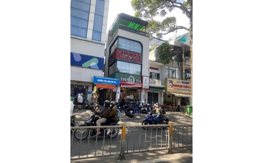 BÁN MẶT TIỀN TRẦN HƯNG ĐẠO P2 QUẬN 5 (4.1x25) CHỈ 39TỶ TL TỐT