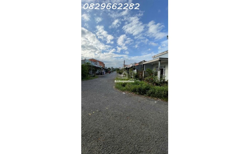 Nhà mặt phố 219m2 Sổ Hồng, hướng Nam KDC Xẻo Vạt, Tân Phú Trung, Đồng Tháp. Giá 1.95 tỷ.