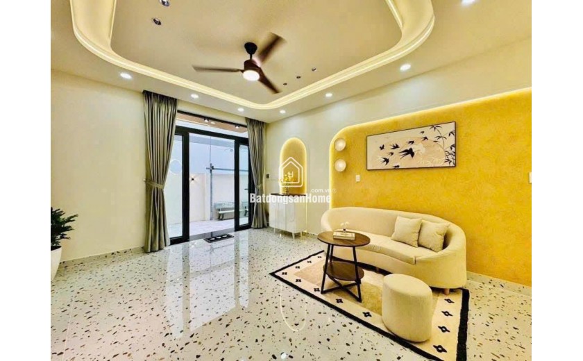 Hàng Hiếm Quận5 _Hẻm 5M, 6Tầng có TM, Sau lưng MẶT TIỀN Cao Đạt 40m_12.5Tỷ