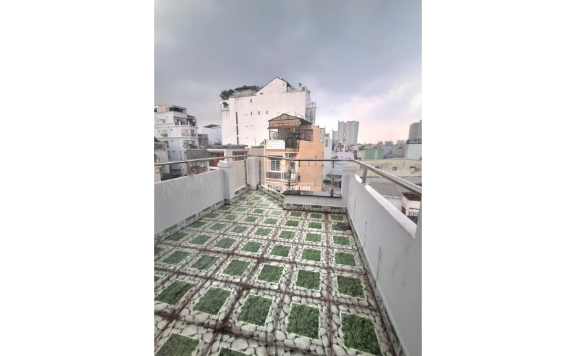 Gấp bán nhà CMT8- Quận 10 - 5 tâng - 7PN - 39m2 - Giá 7.8 tỷ