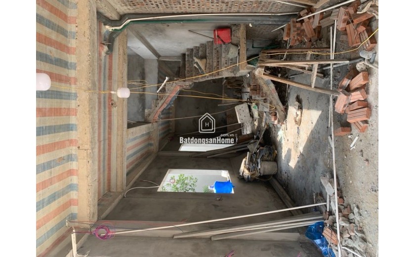 BÁN NHÀ LÔ GÓC 4 TẦNG – Ô TÔ VÀO NHÀ – ĐAN PHƯỢNG – GẦN QL32 – GẦN VÀNH ĐAI 4 – 48M2 -NHỈNH 5 TỶ