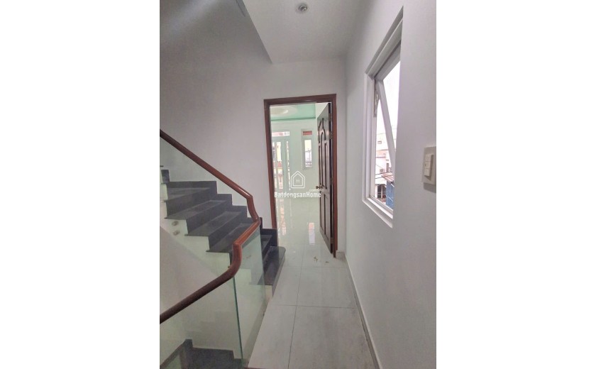 Gấp bán nhà CMT8- Quận 10 - 5 tâng - 7PN - 39m2 - Giá 7.8 tỷ