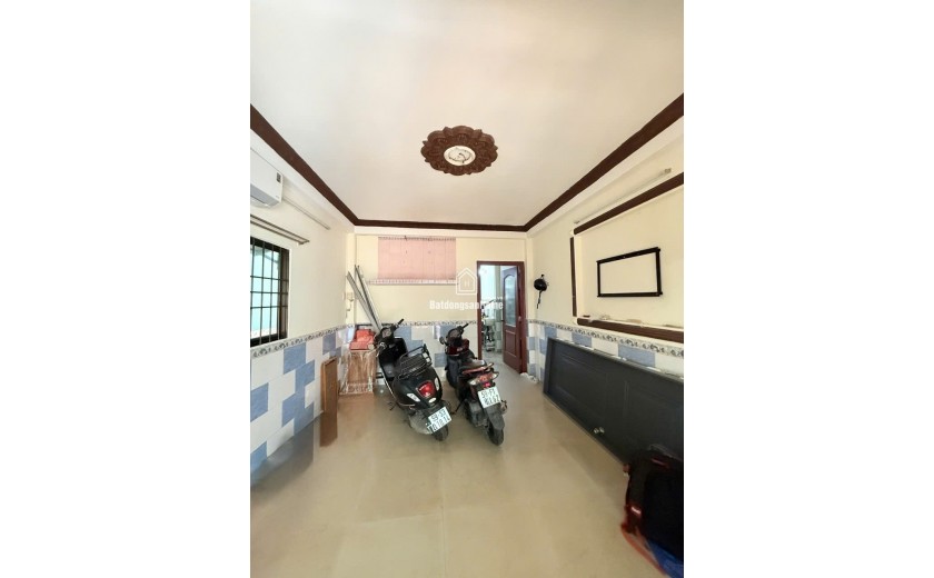 Gấp bán nhà Võ Văn Tần - Quận 3 - sát HXH - 44m2 - 5 tầng - Hoàn công - 8.5 Tỷ