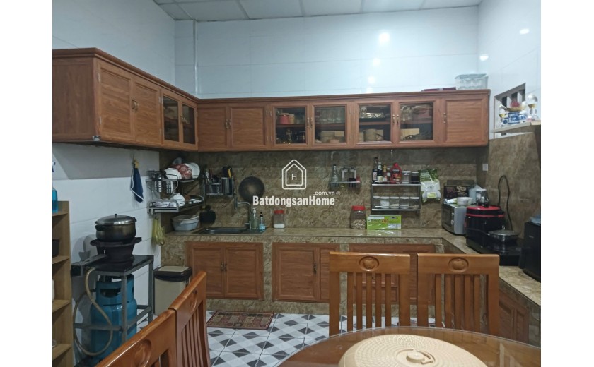 Bán nhà Lê Văn Hiến 325m² ngang 9,8m, 2 tầng + 12 phòng trọ, giá 23.2 tỷ