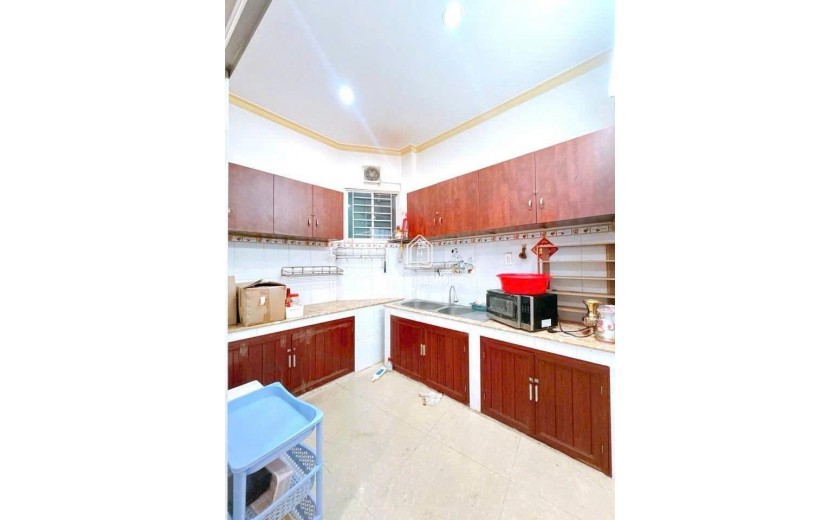 *QUẬN 5 Trung Tâm Sầm Uất - Nguyễn Trãi – Trần Hưng Đạo 
10m Ra HXH Ngang Nở hậu 7.5m Xíu 5 Tỷ