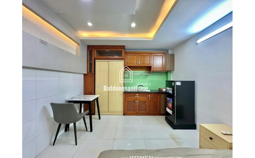 Chỉ 9 Tỷ Hơn-CHDV 7PN-2Mặt Hẻm 5m-42m-5Tầng Gần đường  Nguyễn Trãi Quận 5