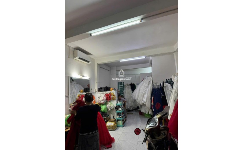 NHỈNH 5 TỶ_Sở Hữu NGAY Vi Trí Mặt Tiền KD LẠC LONG QUÂN 44M Ngang 4M_T.Thuê.15Tr/Th