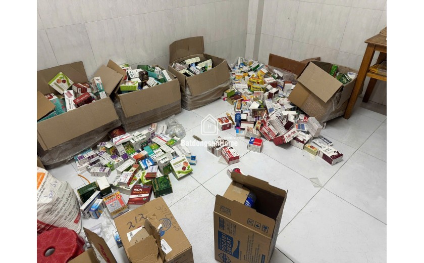 [ QUẬN 8 ] SANG NHÀ THUỐC Bình An