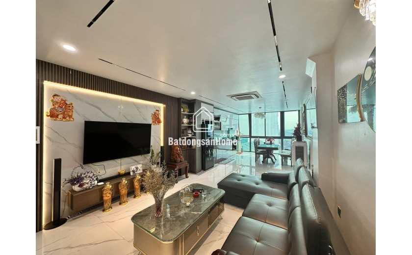 HIẾM THUỴ KHUÊ-  TÂY HỒ - MẶT PHỐ VỈA HÈ - KINH DOANH-  ĐI BỘ RA HỒ TÂY 50M5TẦNG 18,2 TỶ