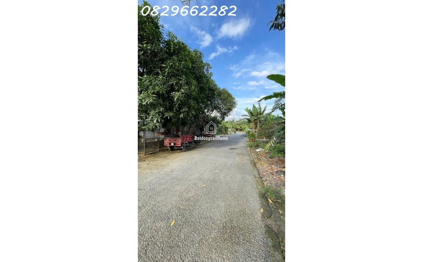 Bán nhà Sổ Hồng KDC Xẻo Vạt, Đồng Tháp. DT 219m2 ful thổ cư (10x18m nở hậu), 2PN, Hướng Nam. Giá chỉ 1.95 tỷ.