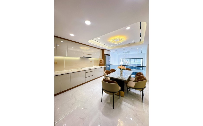 Bán nhà HXH 7 chỗ CMT8, Tân Bình gần CV Lê Thị Riêng, 6 tầng Thang Máy