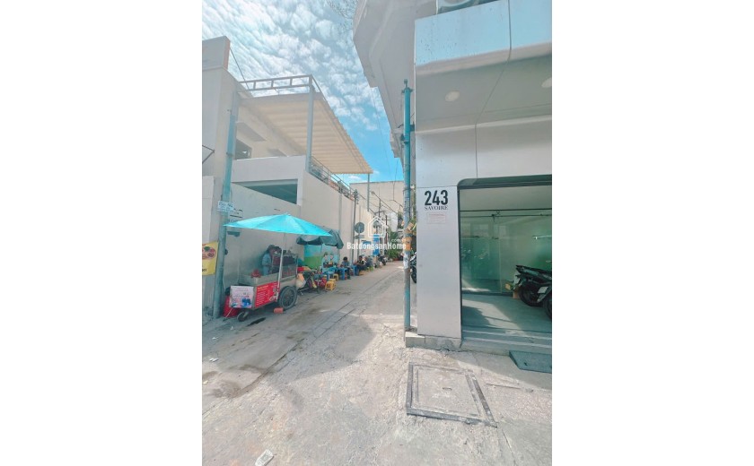 243/28 phan đình Phùng p 15 phú nhuận 
chính chủ bán 166m 15.9 tỉ