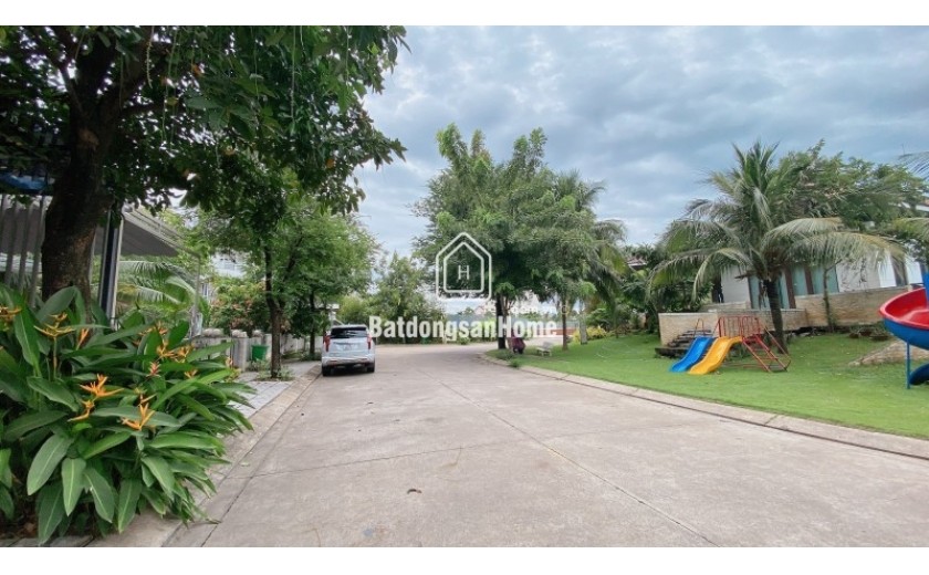 Bán Biệt Thự đường số 1, Hiệp Bình Phước, Thủ Đức, TP HCM. DT 225 m2, 4 tầng, 6PN. Giá 15.9 Tỷ,