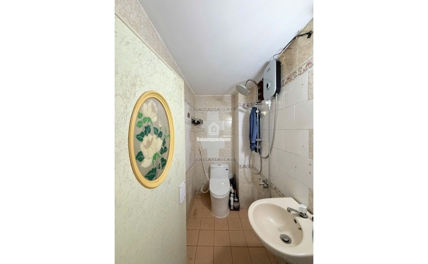 Gấp bán nhà Võ Văn Tần - Quận 3 - sát HXH - 44m2 - 5 tầng - Hoàn công - 8.5 Tỷ