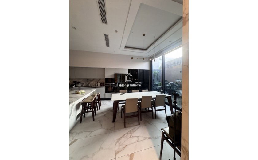 Bán nhà mặt phố đường Số 12, Trường Thọ, Thủ Đức, HCM - Diện tích 112m2, 3 tầng, sổ hồng, Giá 14,35 tỷ