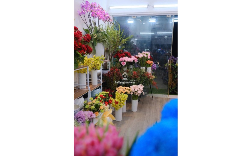 SANG NHƯỢNG CỬA HÀNG HOA TƯƠI – VÀO LÀ KINH DOANH NGAY