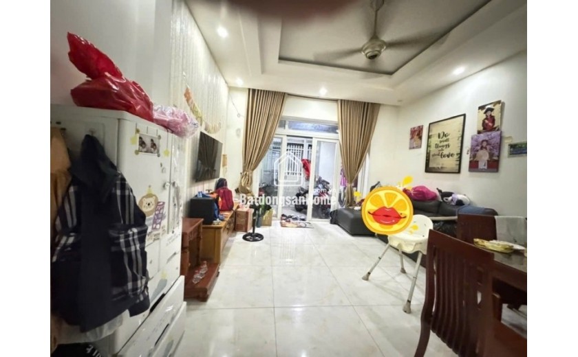 Bán nhà 3 tầng 4PN, 56m2 đường Tân Hòa 2, Q.9, TP HCM, Sổ Hồng, giá 5,89  tỷ, LH: 0933125879.