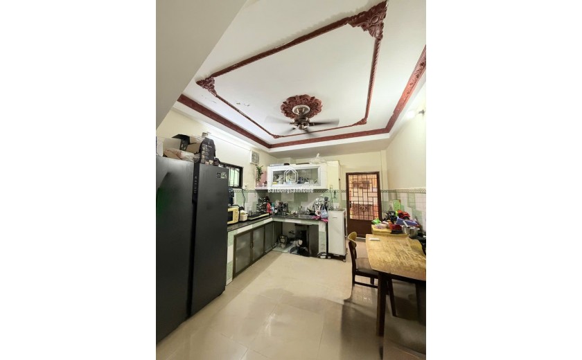 Gấp bán nhà Võ Văn Tần - Quận 3 - sát HXH - 44m2 - 5 tầng - Hoàn công - 8.5 Tỷ