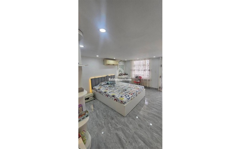 Nhà đẹp - hẻm thông - Giá rẻ - full nội thất - TT Nhà Bè - chỉ 4ti...