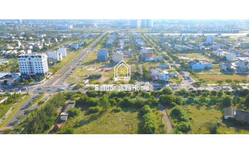 ĐẤT BIỂN TÂN TRÀ - DT 305M (15x20) - SẴN NHÀ 2 TẦNG KINH DOANH - 22 đ