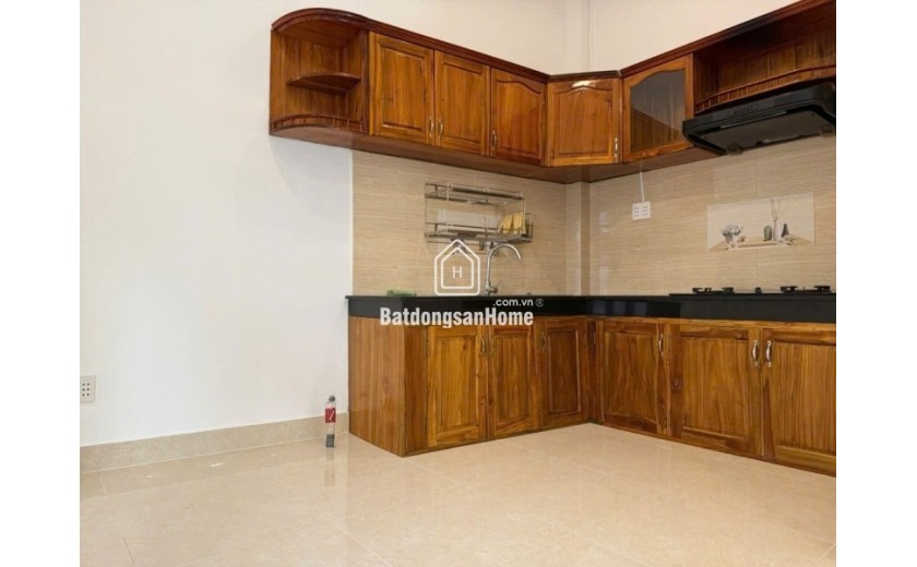 Bán nhà đường số 2, Phường Tăng Nhơn Phú B, Thủ Đức, TP HCM. DT 60m2. Giá 6,3 tỷ, sổ hồng. Liên hệ 0933125879.