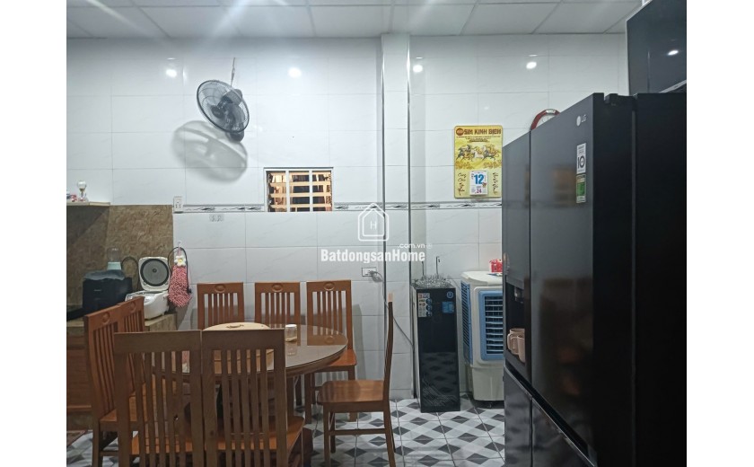 Bán nhà Lê Văn Hiến 325m² ngang 9,8m, 2 tầng + 12 phòng trọ, giá 23.2 tỷ