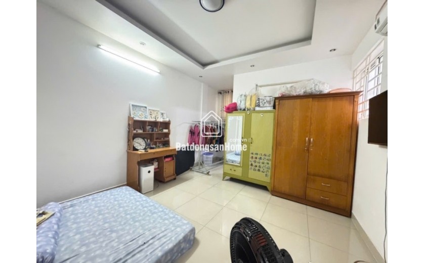 Bán nhà 3 tầng 4PN, 56m2 đường Tân Hòa 2, Q.9, TP HCM, Sổ Hồng, giá 5,89  tỷ, LH: 0933125879.