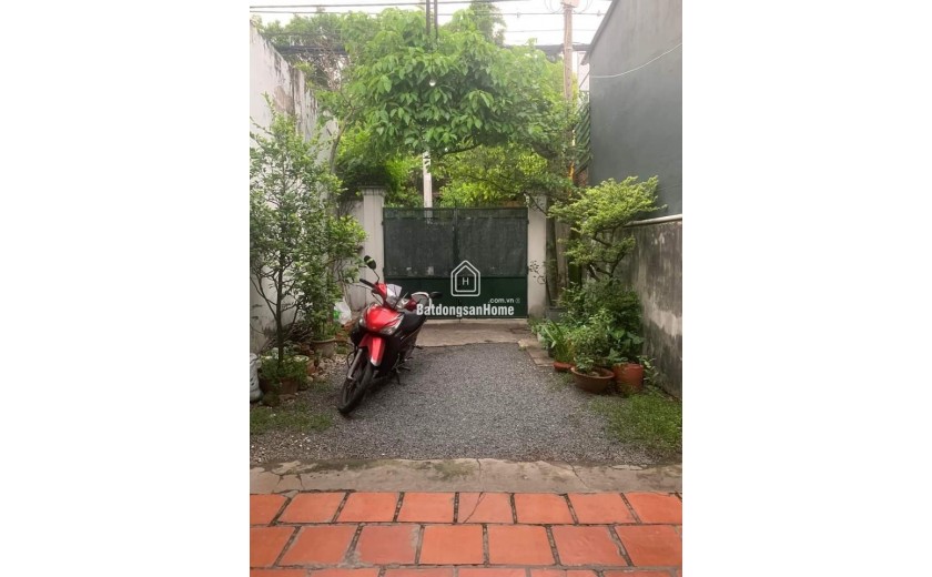 Bán nhà đường Số 6, Linh Trung, Thủ Đức, TP HCM. DT 96m2, sổ hồng, giá 10,35 tỷ, liên hệ 0933125879.