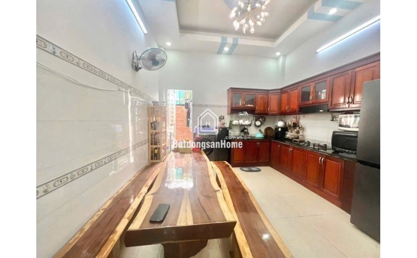 Bán nhà 3 tầng, đường số 38, Hiệp Bình Chánh, Thủ Đức, TP HCM - diện tích 59m2, giá 6,45 tỷ. Sổ Hồng chính chủ.