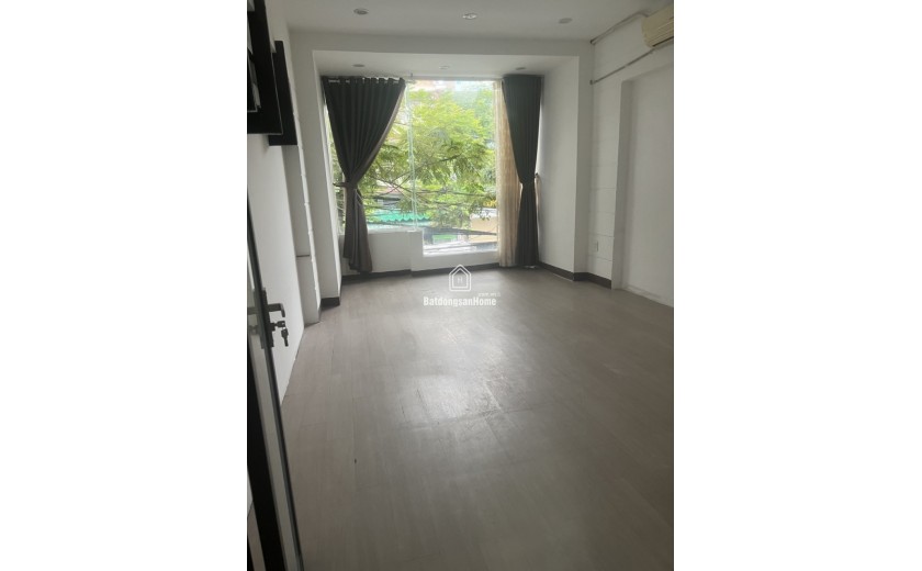 Nhà mặt tiền Nguyễn Văn Thoại 80,7m² 3,5 tầng giá 21,5 tỷ gần biển Mỹ Khê