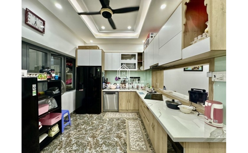 Bán nhà mặt tiền 5 tầng, đường số 3, Tam Bình, Thủ Đức, TP HCM, DT 112m2, giá 12,35  tỷ, Sổ hồng đầy đủ.