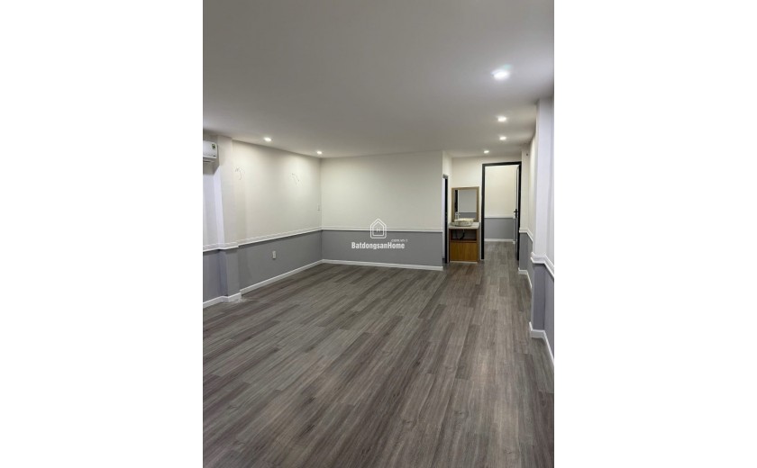 Bán nhà mặt tiền Đa Mặn Đông 5, Khuê Mỹ, 81m2, giá 8 tỷ, gần Lê Văn Hiến